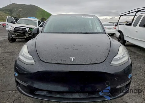 2021 Tesla Model Y z USA, uszkodzony, nr VIN 5YJYGAEE6MF160108